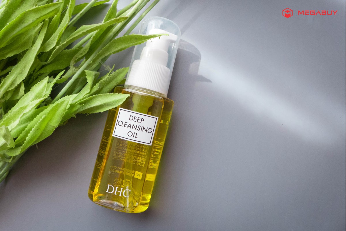 dhc-cleansing-oil.jpg